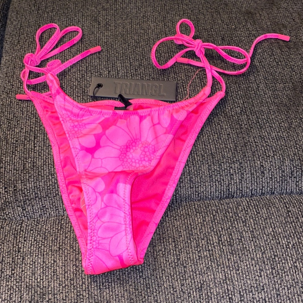 hot pink triangl xxs